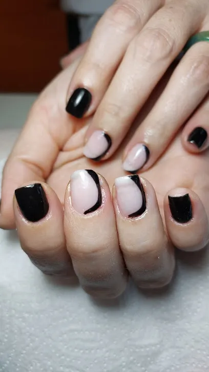 Flamingo Nails Sab
