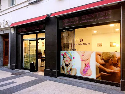 Glamour Nails center