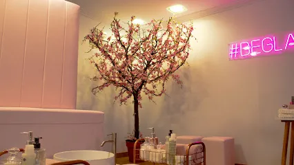 GLAZE NAIL STUDIO