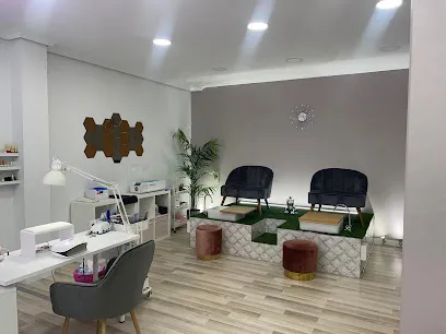 Gloria Navarro Nails
