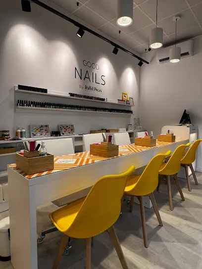 GOOD Nails BY RAFFEL PAGES