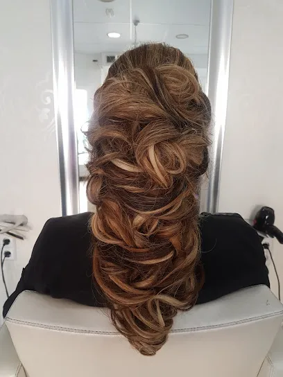 Helen Estilistas