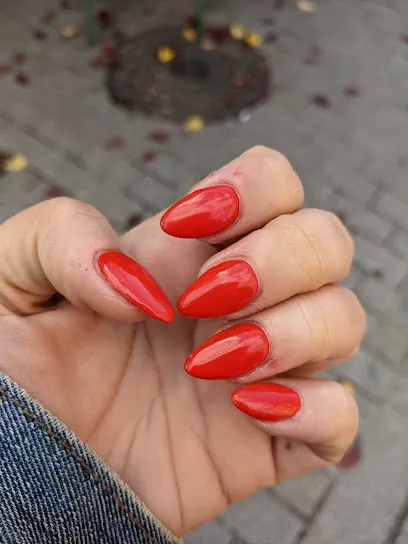 Hello Nails
