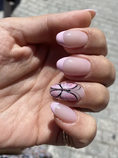Hello Nails | Carrer de la Font Vella