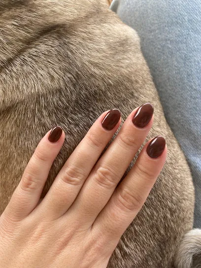Hello Nails