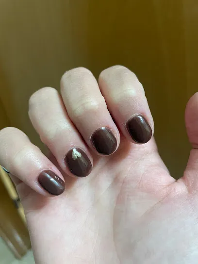 Hello Nails