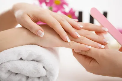 Hello Nails | Sant Antoni Maria Claret