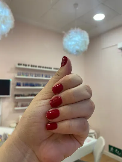 Hey! Nails