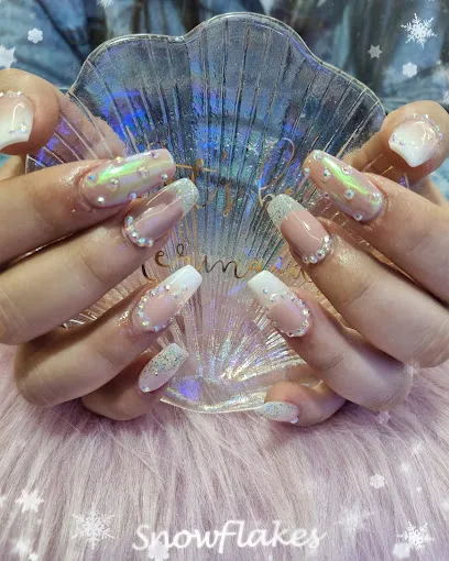 HR ART Nails