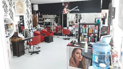 INNOVA PELUQUEROS