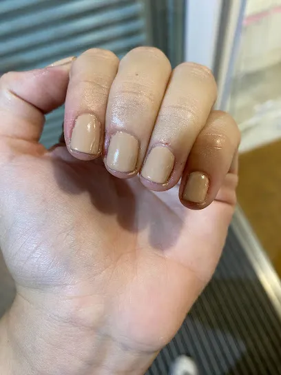 Iro Nails