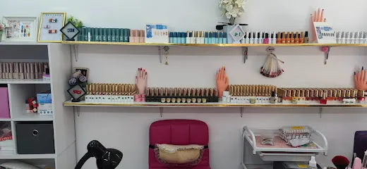 J & M Nails & Beauty Salón