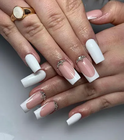 Jalexy Nails