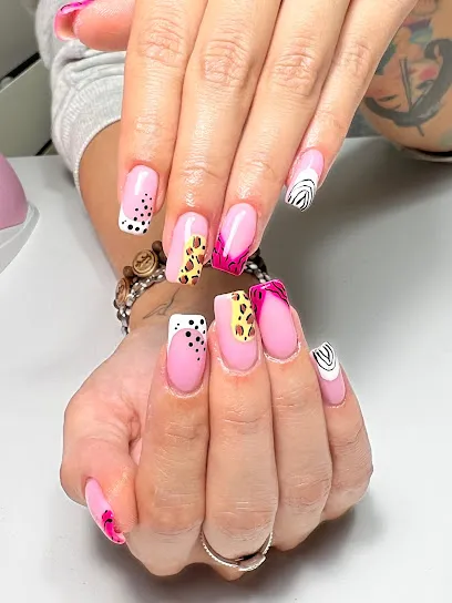 JEAM | Uñas y Pestañas