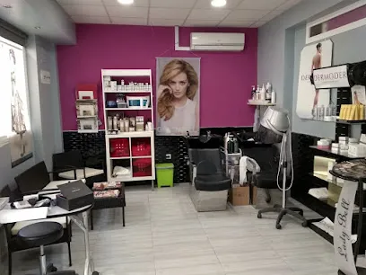 Karmen Estilista Peluquería y Estética