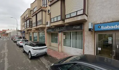 L' ORIENT Peluqueros