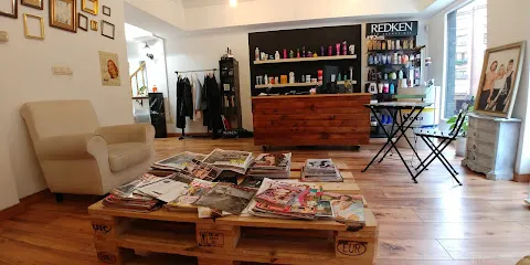 La Corte Peluqueria Aviles