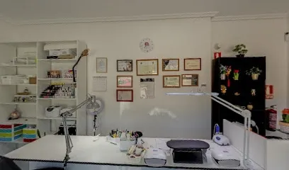 Las uñas de Elena.