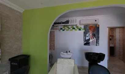 Latifa Peluqueros (Unisex)