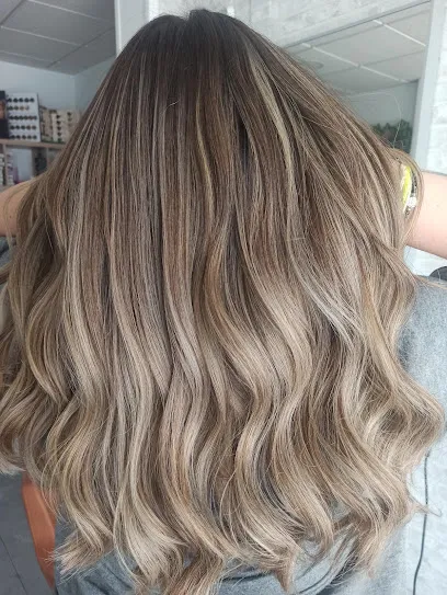 Laura Estilista Vame