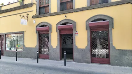 Laura Falcón | Salón de Belleza