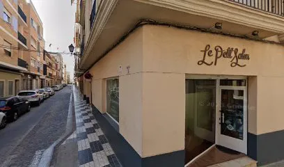 Le Petit Salon