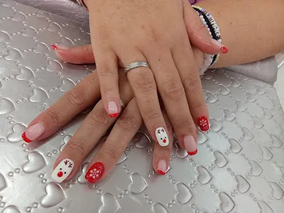 Leina uñas Estética
