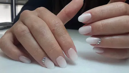 Leli ViNails