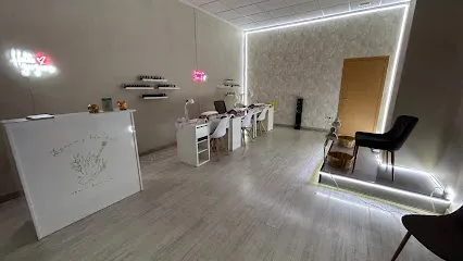 Lienzo y brochas