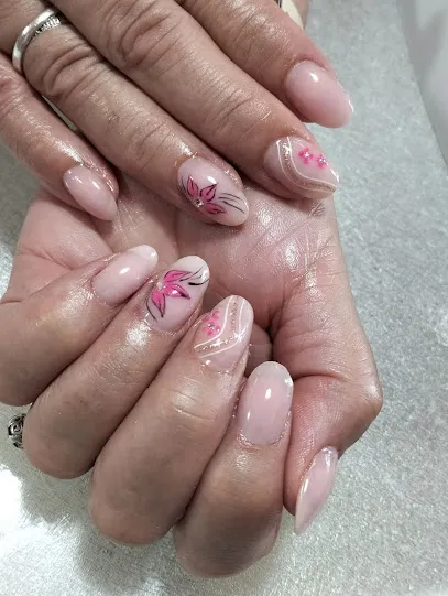 LILY Uñas