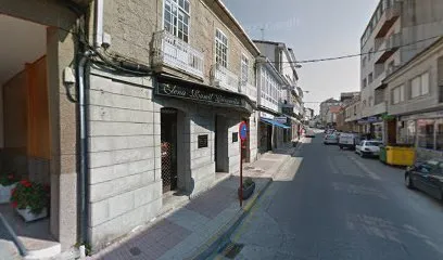LUCIA MOURE ESTILISTAS