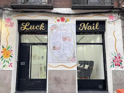 Luck Nails