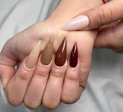 Lucky Nails