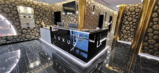 LUXUR Clinic
