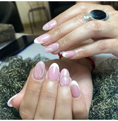 M Nails del grupo Lotus Nails Garden