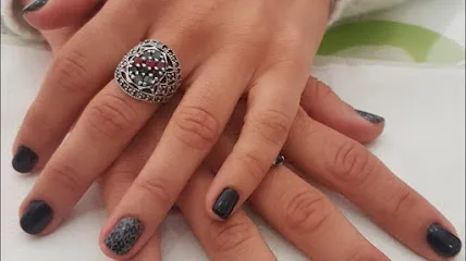 Magic Nails