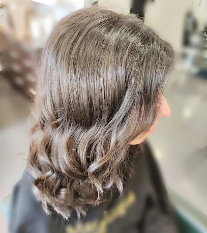 Mar Lugué peluquería estética láser Barcelona