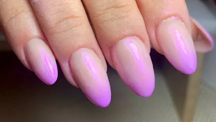 Maru Crossa Nails