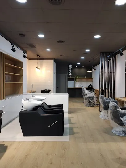 Merino estilistas, peluqueria y barbería