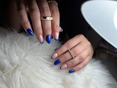 Mila Griman Master Nails