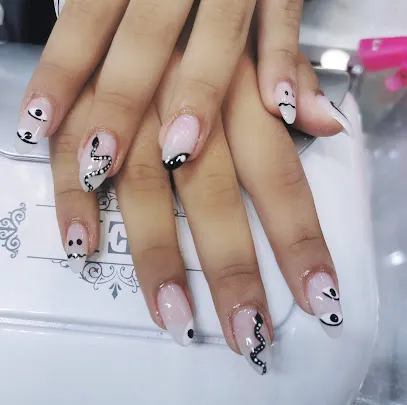 MIMA Uñas II