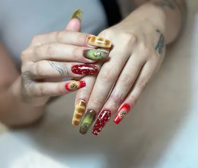 Miss Nails