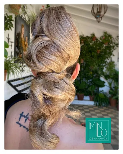 Mnlo Peluqueros