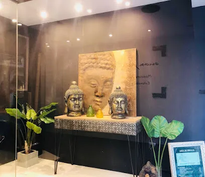 Mon Petit Salón
