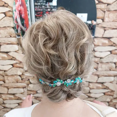 Mónica & George's | Balayage · Bodas · Estética