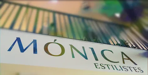Mónica