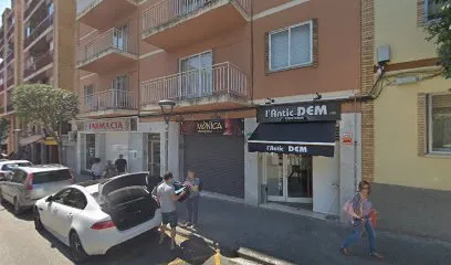 Mónica Perruqueria