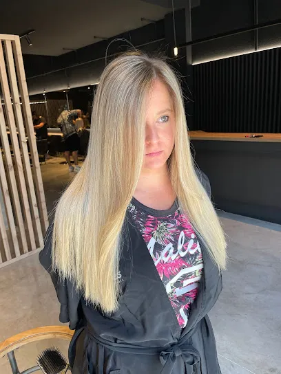 N04 Hair Studio