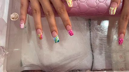Nail & Beauty