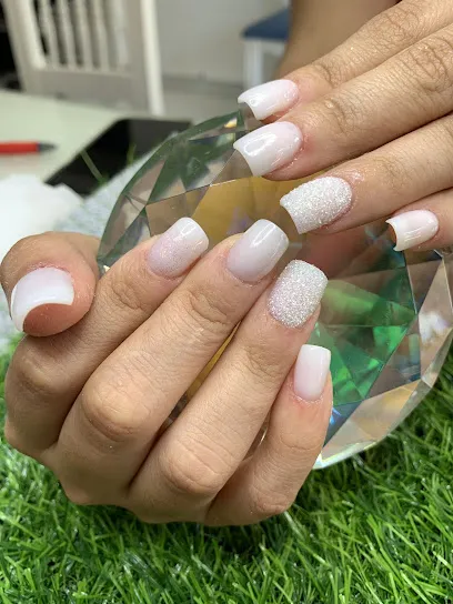 Nails Lians